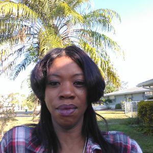 Meet your Posher, Dejuana